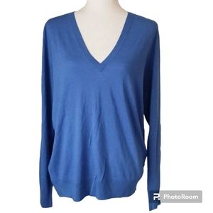 Theory sweater Adrianna vneck long sleeve feather weight cashmere wool blue  L